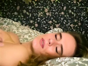 Erlebe das ultimative fetisch-Erlebnis, wenn eine geile Stiefmutter