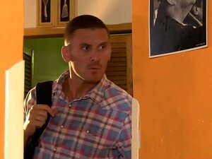 Eine Doppelpenetration für Tina Hot