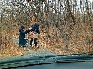 Ich habe einn Fremden im Park gebeten meinn Rock zu r igen???