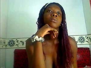 Sborra il latte dei miei enormi capezzoli, ragazza nera arrapata in