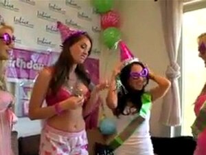 Heiße Masturbationsparty