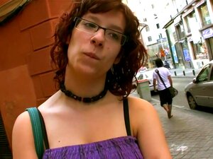 Сисата слаткица јебе се са старијим