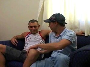 Papi Gay se fait baiser le trou du cul