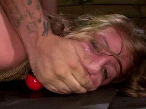 Bondage-Sub wird hardcore. Bondage-Sub bekommt Hardcore-Sex und