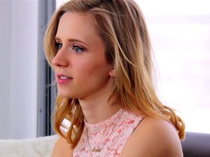 CastingCouch-X - Sieh dir Rachel James beim ersten Porno-Casting an