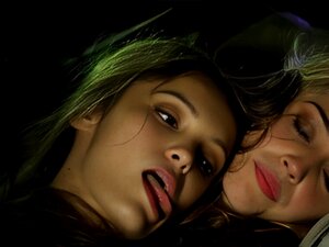 Goditi l'incontenibile Lola Le Lann in un'eccitante avventura