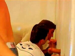 tuore söpöläinen homo seksiä ryhmä ensimmäistä kertaa, jos