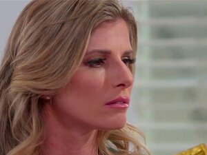 MILF Cory och sötnosen Piper går och slickar fitta och fingrar.