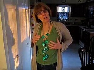 st. patrick 039's day with mrs. commish, Mature but still horny as