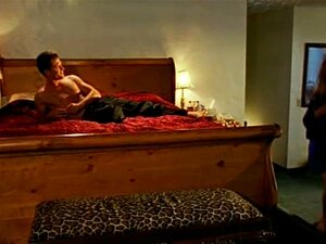 Bystig soluppgång adams gillar sperma på sin röv