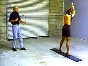 FCV-088 - Mallory wird ausgezogen und ausgepeitscht