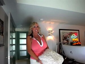 Wifey bläst MasterBlaster und Hub für Jizz