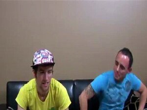 Die schwule Orgie Blake hat nicht einmal versucht, es abzulehnen, und