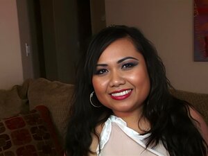 Fetter orientalischer Amateur wird von 2 schlongs doppelt gestopft