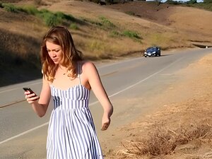 MILF Gets Picked omhoog een cutie, door Blondelover.