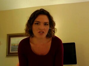 Huren-Stiefmutter erwischt dich beim Wichsen und lässt dich ficken