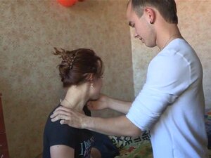 Cuckolding-Euro-Freundin fickt leidenschaftlich. Cuckolding-