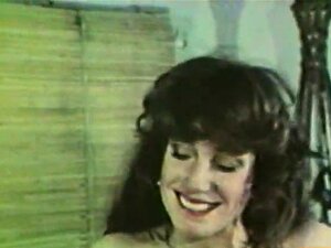 Peepshow Loops 98 anni '70 e '80 - Scena 1. Peepshow Loop 98 anni '70