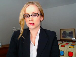 Erlebe, wie sich ihr Bauch ausdehnt und vor Verlangen pocht. Dieses
