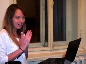 Kurtisanenmuschi vollgespritzt, dieser Teenie macht immer, was der Typ