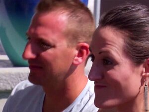 Свингер брачни пар ужива у мокром и