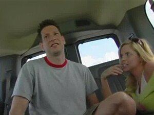 Typ akzeptiert etwas Geld, um einen Kerl zu ficken