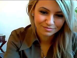 Erlebe die unbändige Leidenschaft einer verführerischen Amateurin,