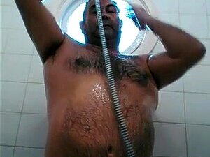 врућа зрела кучка под тушем