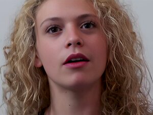 CASTINGFRANCAIS - Heiße Unerfahrene ist begeistert, bei ihrem ersten