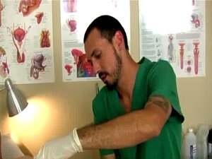Vidéo de twink aujourd'hui, mon patient Derick entre dans