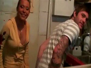 Seksikäs villi tyttö saa maksaa vittu 22