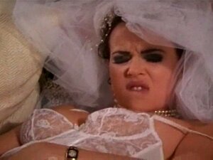 eine Strumpfhosen- und Strumpfszene aus dem Film Virtueller Sex ST69