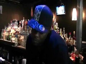 Geld spricht für eine dreckige Hure 13