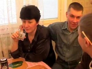 Најврељи домаћи клип са догги стиле,